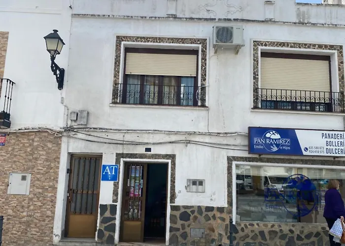 Turistico Cuatro Caminos * San Vicente de Alcántara